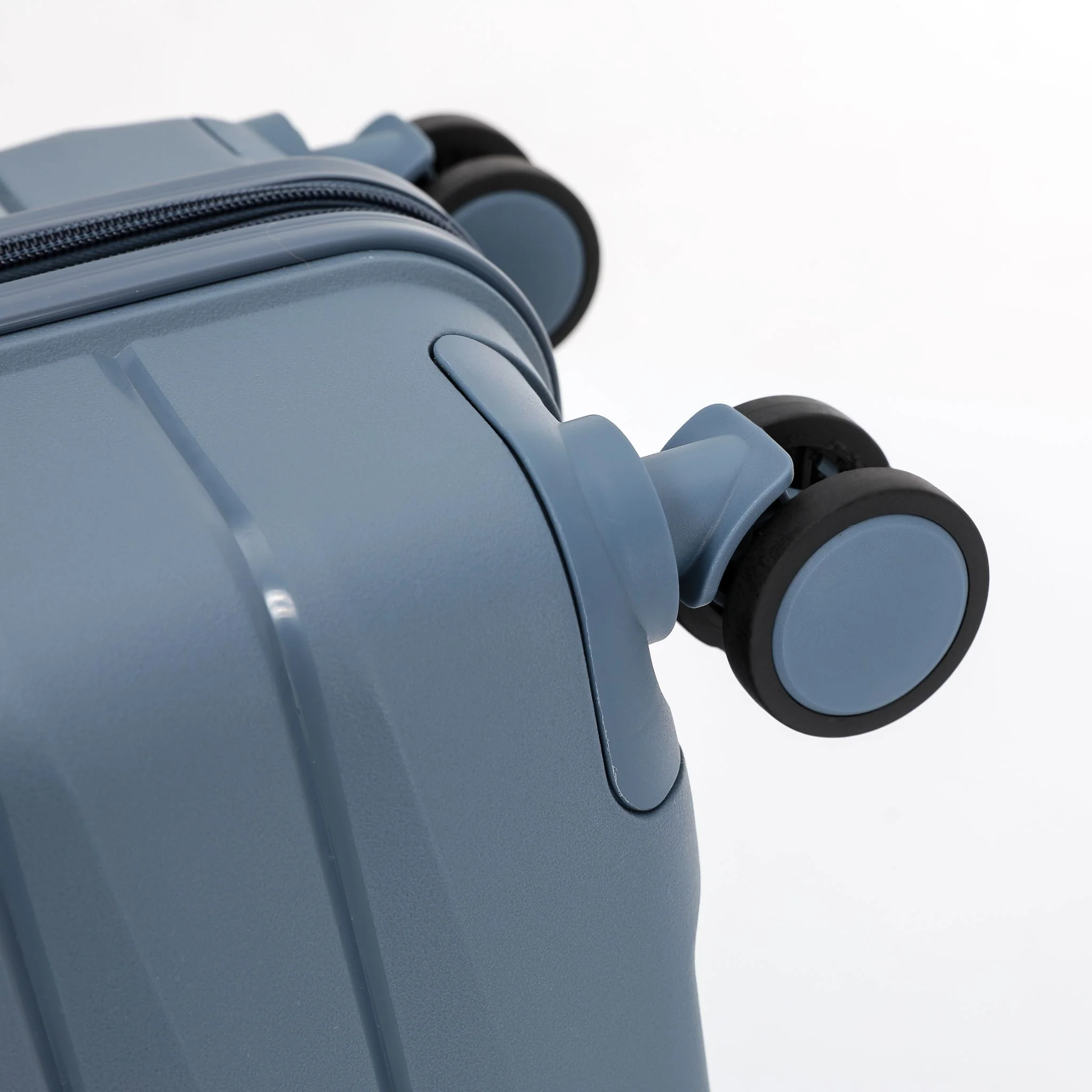The New Zealand Luggage Co Pilot Collection Polypropylene 66cm Trolley Luggage NZ005B-Slate - Image 5